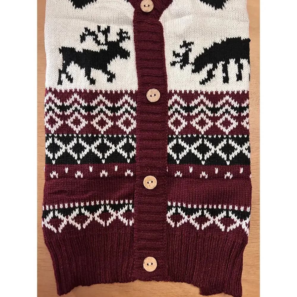 New Moose 🫎 Print 🐶 Dog Sweater Dark Burgundy size Medium 17”x9”
